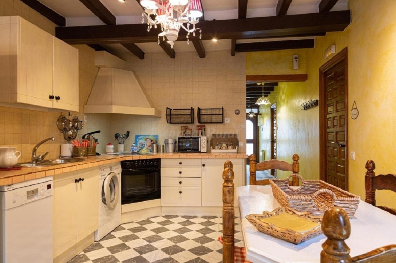 Beautiful Alamedas - Una Casa Rural Con Una Historia Unica Castronuno Exteriér fotografie